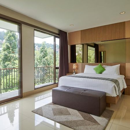 Tulip Hill View Villa 5 Bedrooms With A Private Swimming Pool Bandung Dış mekan fotoğraf