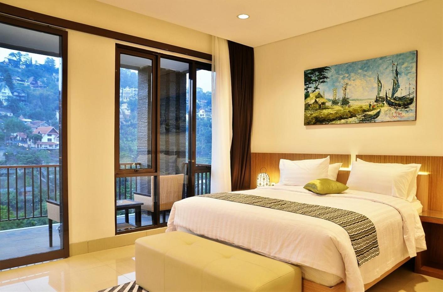 Tulip Hill View Villa 5 Bedrooms With A Private Swimming Pool Bandung Dış mekan fotoğraf