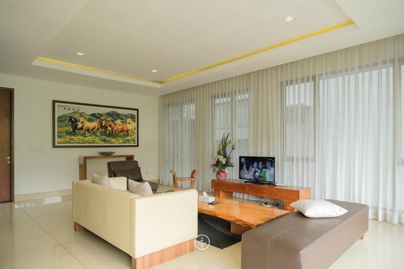 Tulip Hill View Villa 5 Bedrooms With A Private Swimming Pool Bandung Dış mekan fotoğraf